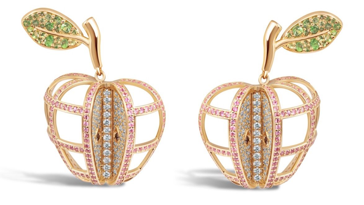Boucles d’oreilles pomme en or serties de pierres